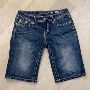 Miss Me easy Bermuda short.  Size 28.
